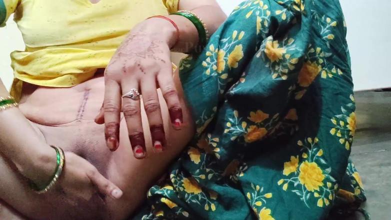 Your Puspa: Muschi sauber rasiertes indisches desi-mädchen