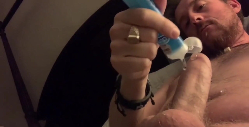 Dirty Talking Guy: Kouření horké nálože po celém žaludku