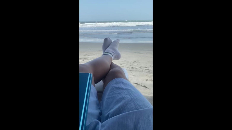 Mr Feet Colombia: Гуляю по городу Картахену, а потом садишься восхищаться моими большими ногами, как я этого заслуживаю