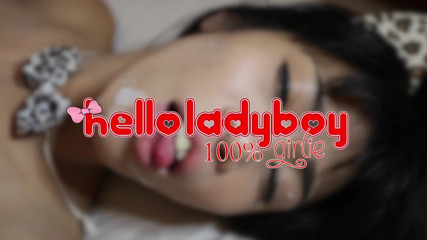 Hello Lady Boy: Thajská holka strčí velkého čůráka do obou děr