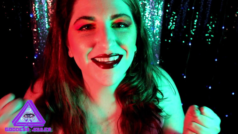 goddessjoules: Negação dos peitos