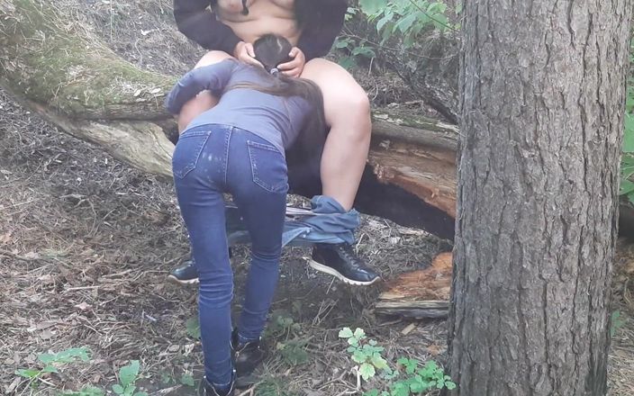 Lesbian-illusion: Xem làm tình trong rừng với hai gái đồng tính - lesbian-illusion