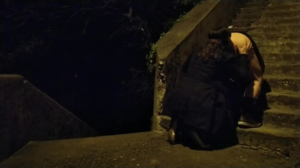 Toilet Mommy: Použít kundičky místo toaletních rolí 01