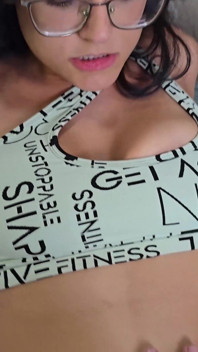 Regresé del yoga y mi novio me folla duro