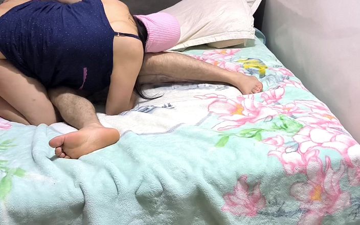 Salma Arab: Chica carmpie de 19 años pareja Marruecos