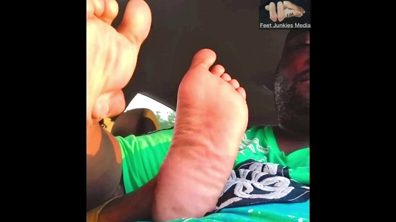 Foot Patrol: Поклонение ступням после ужина на свидании с Serena Размер 11 подошв