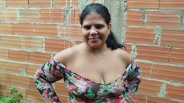 Adribella69: Il vero sesso con una vicina con culo grosso le...