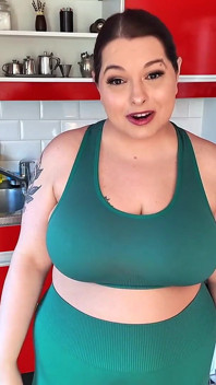 Girlfriend Transformed Into Horny Hucow