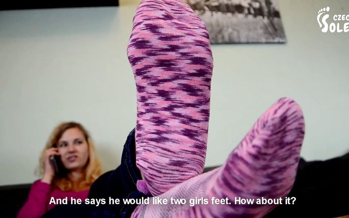 Czech Soles - foot fetish content: Сеанс нюхання нагороджених шкарпеток, відео від першої особи