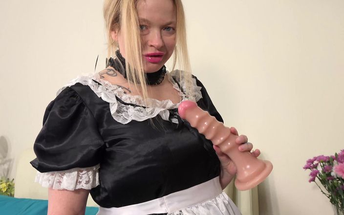 Dirty Doctors Clips - Mature British Lesbians: Lato moja niegrzeczna pokojówka