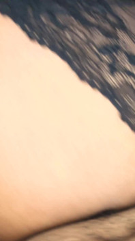 Sie fing an zu blasen und bald bekam ich einen super harten Schwanz, ich kam in den heißen Arsch