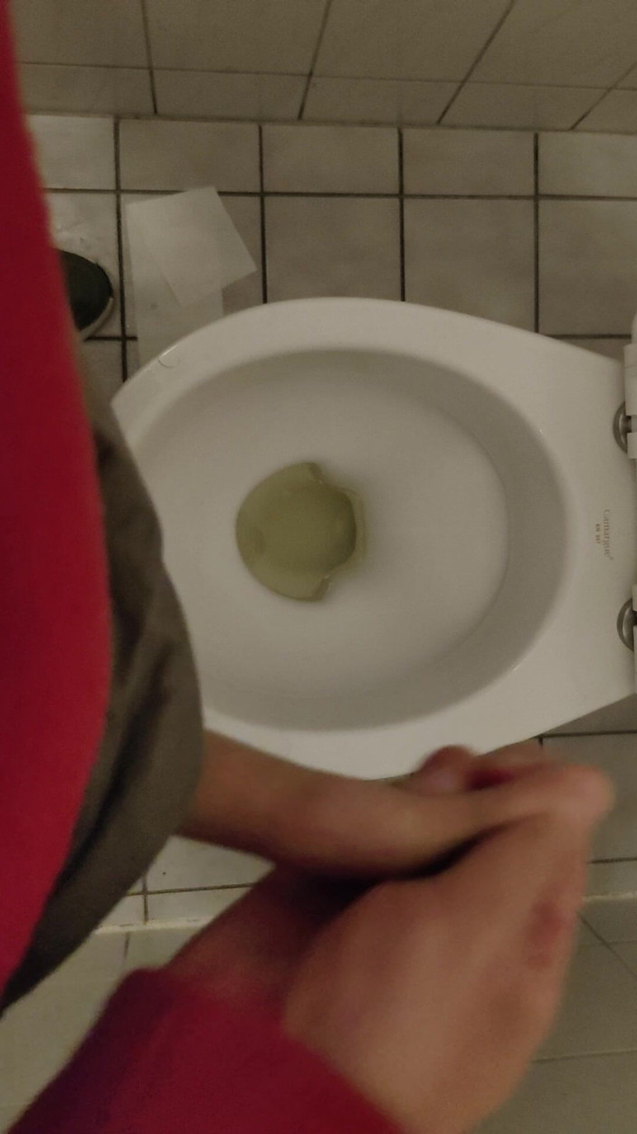 Bayer911: Mear en el pub