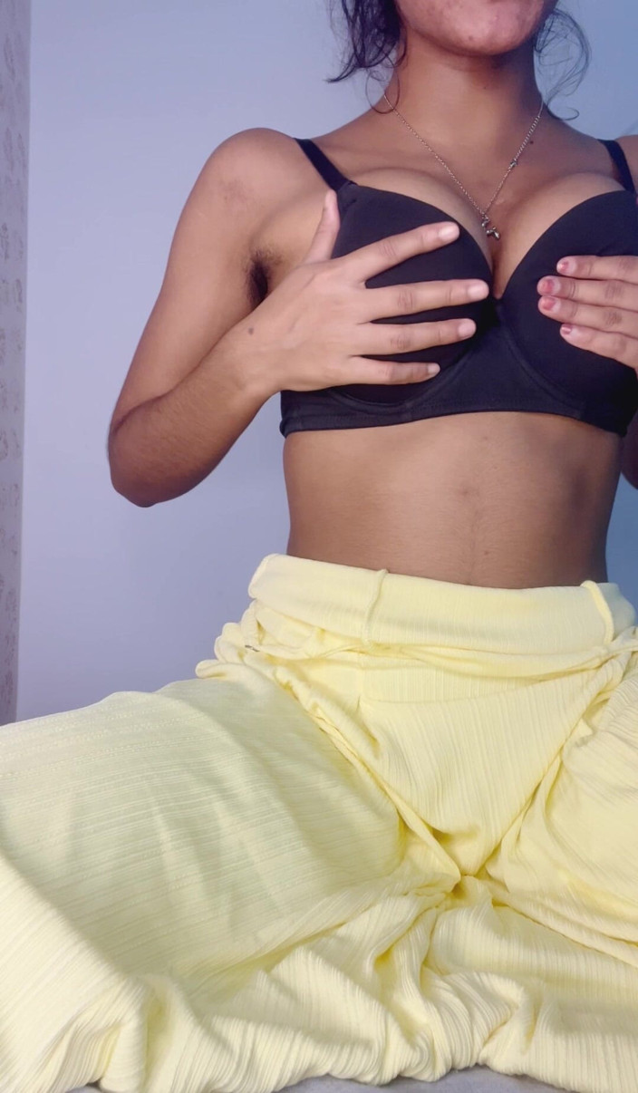 naira aswin: Vivendo do meu jeito, sem filtros necessários. se você conseguir...