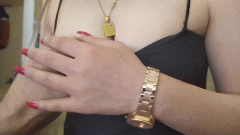 Teen and Milf Female Sex: Kız arkadaşım ağzında büyük yarağımla oynuyor