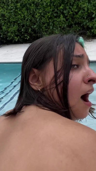 Meine heiße nachbarin mit dicken titten hailey rose ist bereit, mich zu ficken