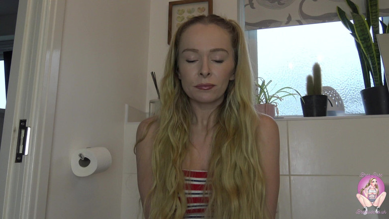 Brea Rose: Ngocok kontol sampai lubang pantatku menganga