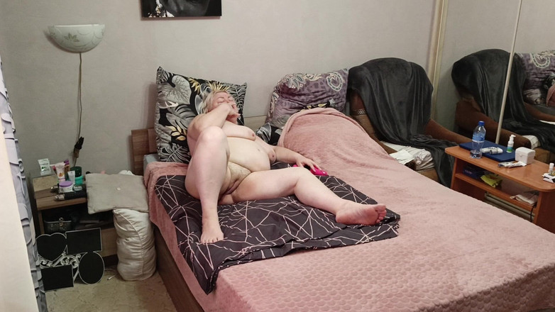 Zona901: 邻居的屁股和阴户想要大鸡巴