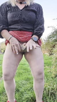 Outdoor Pee!