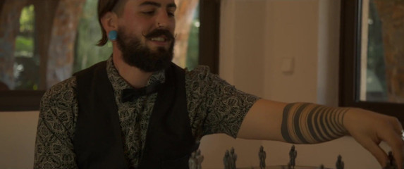 Verso Cinema: Prores chess spogliarello