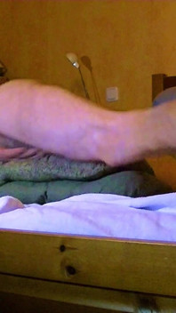 Naked Bed Hump Masurbation