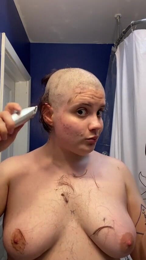 Adama Daat: Hairless whore: going completely bald and browless with a fetish...