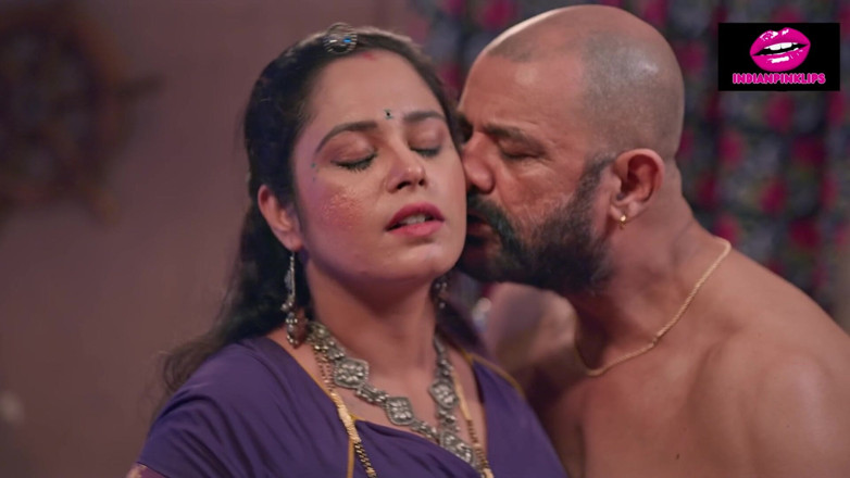 Indianpinklips: Ullu aktris desi adamla seks yapıyor