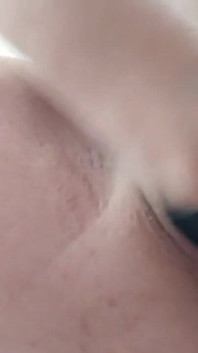 Close up pussy fisting to orgasm