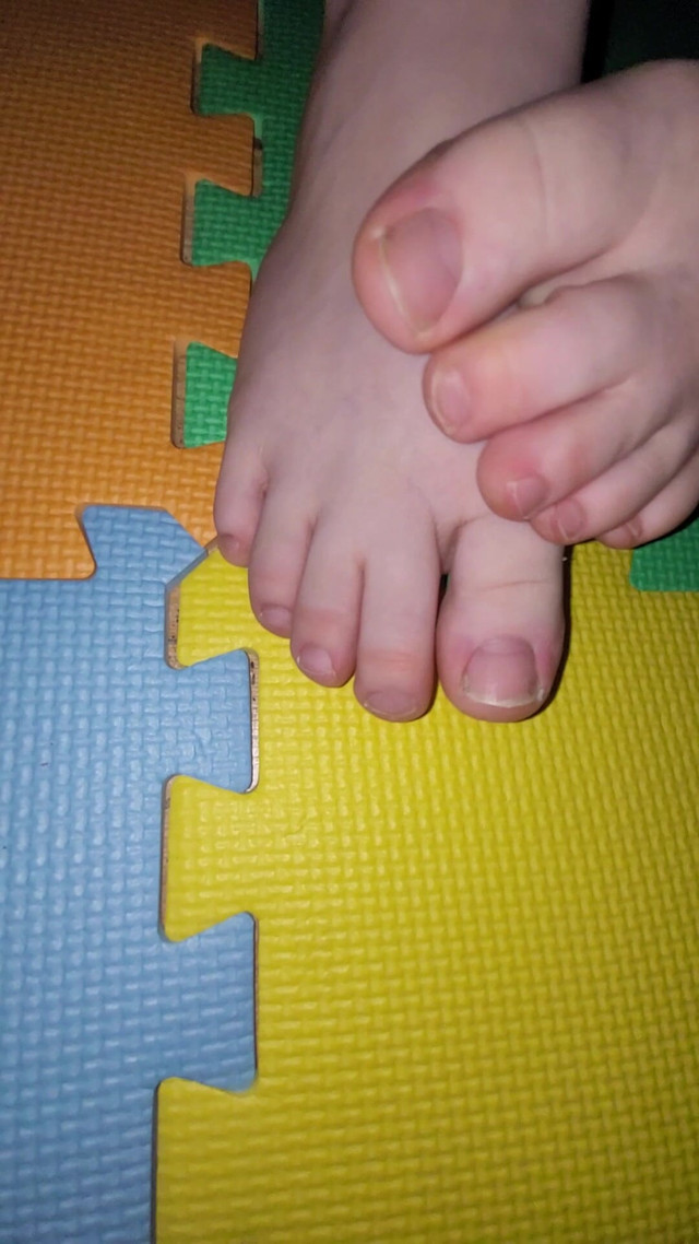 Wife's Soft Little Feet (On cloud 69) Wife's Soft Little Feet (On cloud 69)