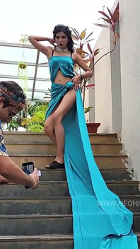 Ateşli malikka fotoğrafçısıyla sert seks yapıyor