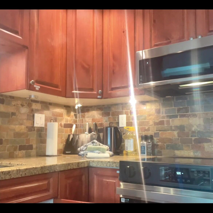 sweethanajapanese: 我清洁厨房性感