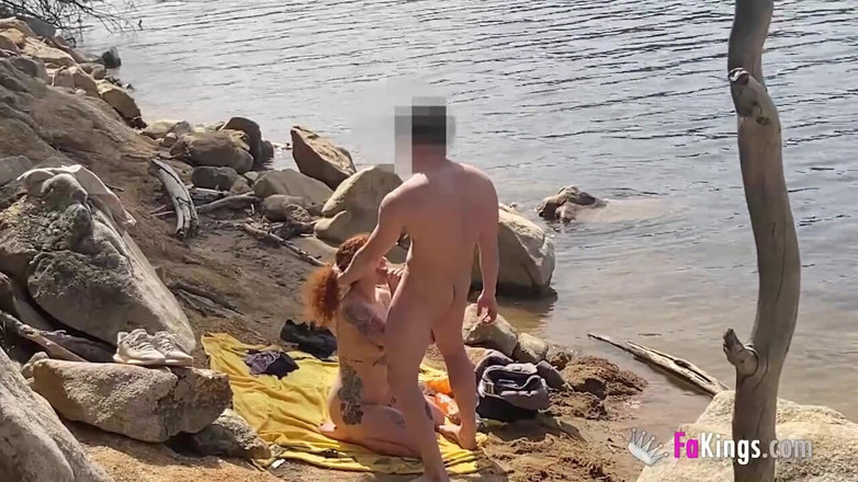 FAKings: The deepest throat looks for guys to blow outdoor