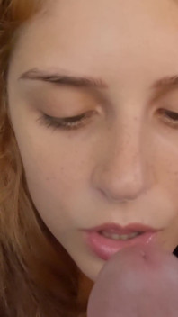 Obciąganie napletka i Play W Peehole 4k60fps