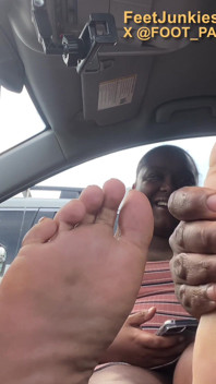 Mamma Besar Sesi Kereta Pertama Menggesel Tapak Kaki
