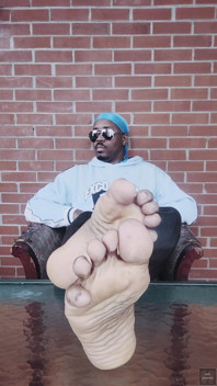 Display My Male Soles 3