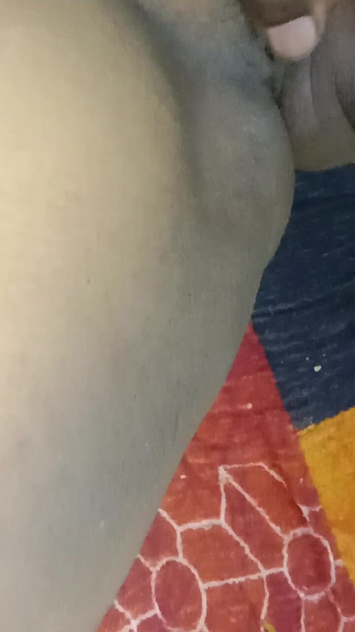 Tamil Anti Uma: Eu estava me divertindo com minha madrasta, olhando para sua...
