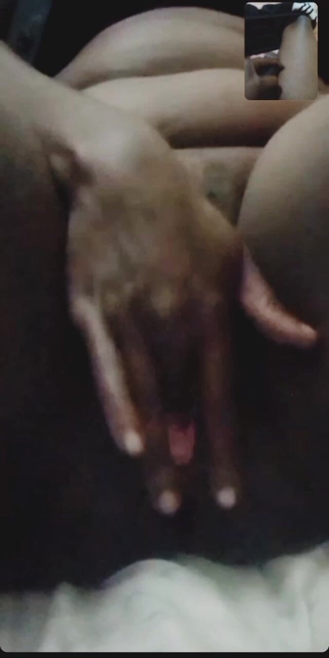 Me and my new slut: Orgasm cum of black mama cougar, she enjoyed video call...