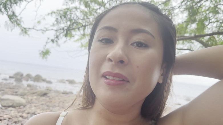 Sweetie Asian: Öffentlicher Blowjob am strand und in der umkleidekabine mit asiatischer...