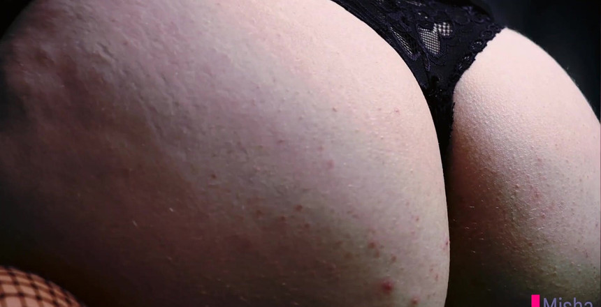 Goddess Misha Goldy: Zjedz swój Sh1t teraz, bo na zawsze będziesz pływał w...