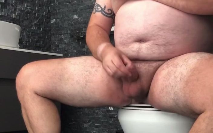 Uktattooedchub: Регбі стриптиз і камшот