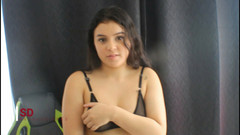 MelanieCaceres: Zjistil jsem, že moje nadržená nevlastní sestra je modelka z webové...