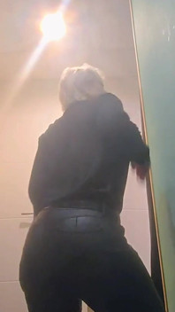 Sexy in hut