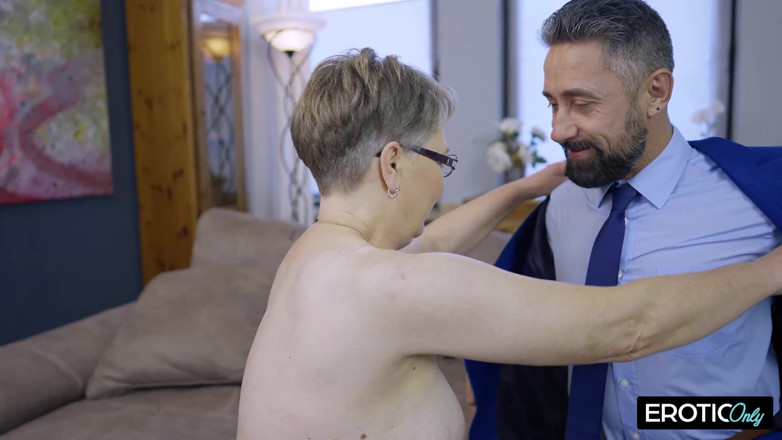 MILFFreaksX: Grandma Ilse Is as Horny as a 20-year-old, Her Young Arabian...