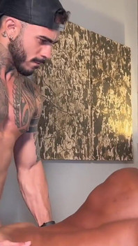 Mezirasové hardcore šukání bez sedla Gay anální sex Azael Maluma