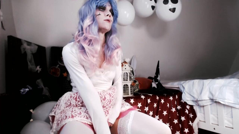 Lolacam: 人形のうめき声と兼