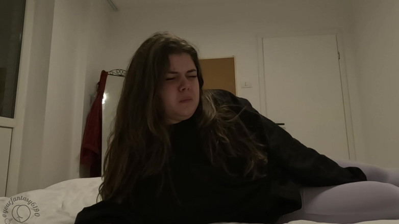 Your fantasy studio: Пердеж с пирожком на кровати от латинской тинки