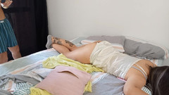Porntner: 彼女は知らないかのように振る舞いますが、カメラの前で自慢するのが大好きです