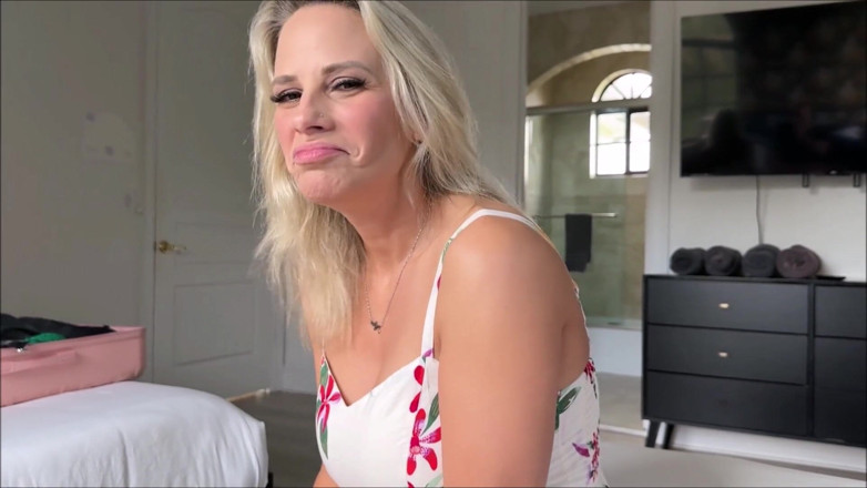 Alex Adams: Blonde Stepmom Needs Company on Vacation - Hotwife Sadie - Mommy Comes...