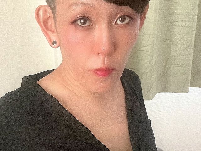 Serina Masturbates in Office Lady Outfit 01 (Sissy Serina Studio)