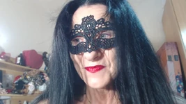 Masturbował się butami