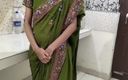 Saara Bhabhi: ヒンディー語セックスストーリーロールプレイ-インドのホット継母はキッチンで義理の息子と熱いセックスをしています!